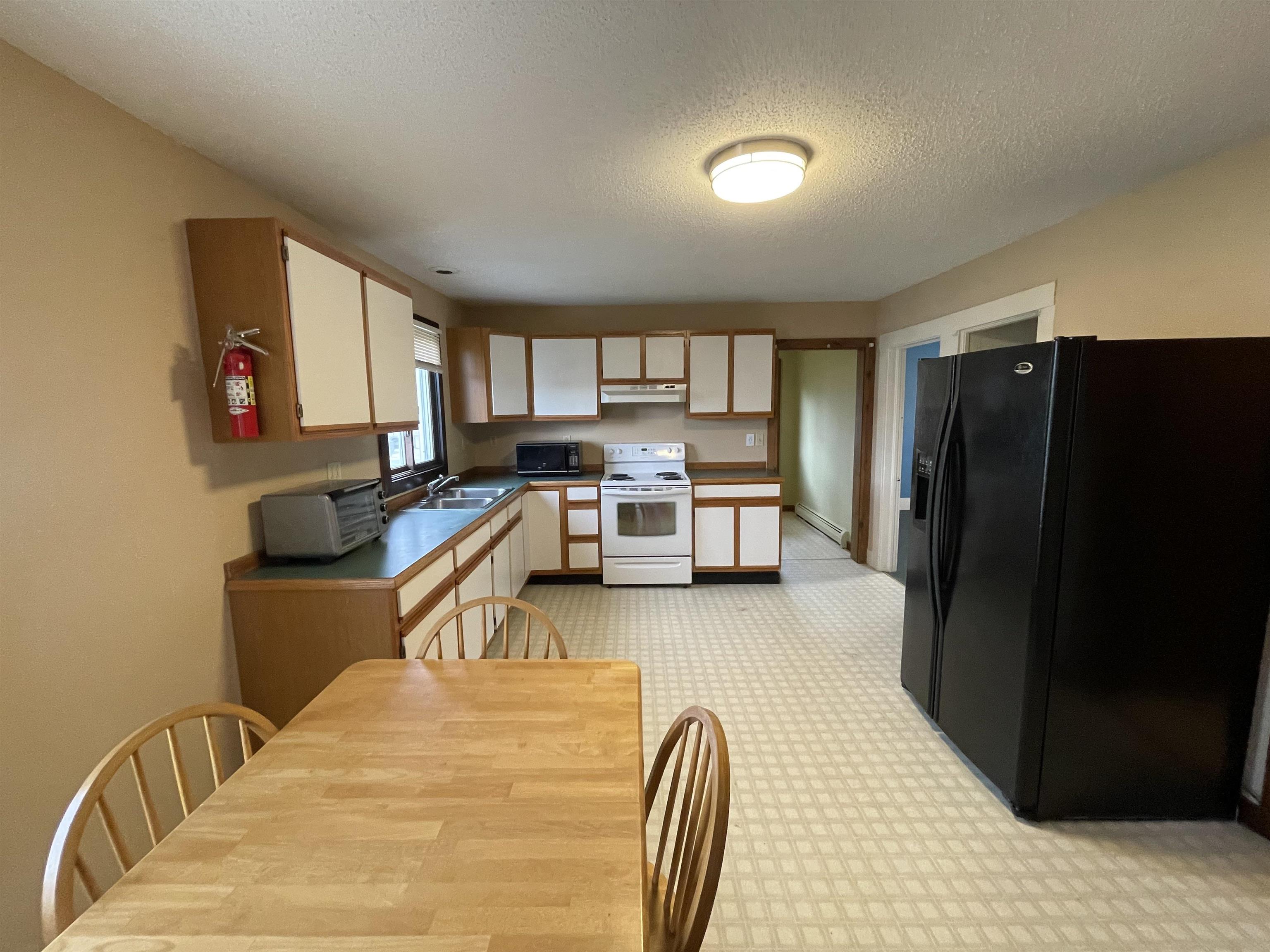 47 Cleveland Avenue Rutland, VT 05701 - Photo 4 of 18