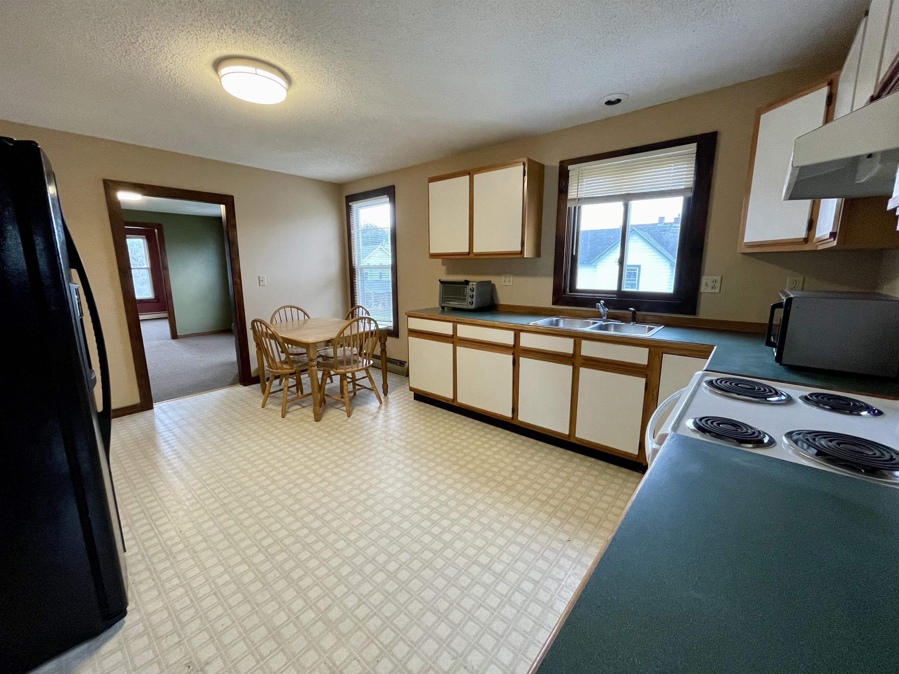 47 Cleveland Avenue Rutland, VT 05701 - Photo 5 of 18