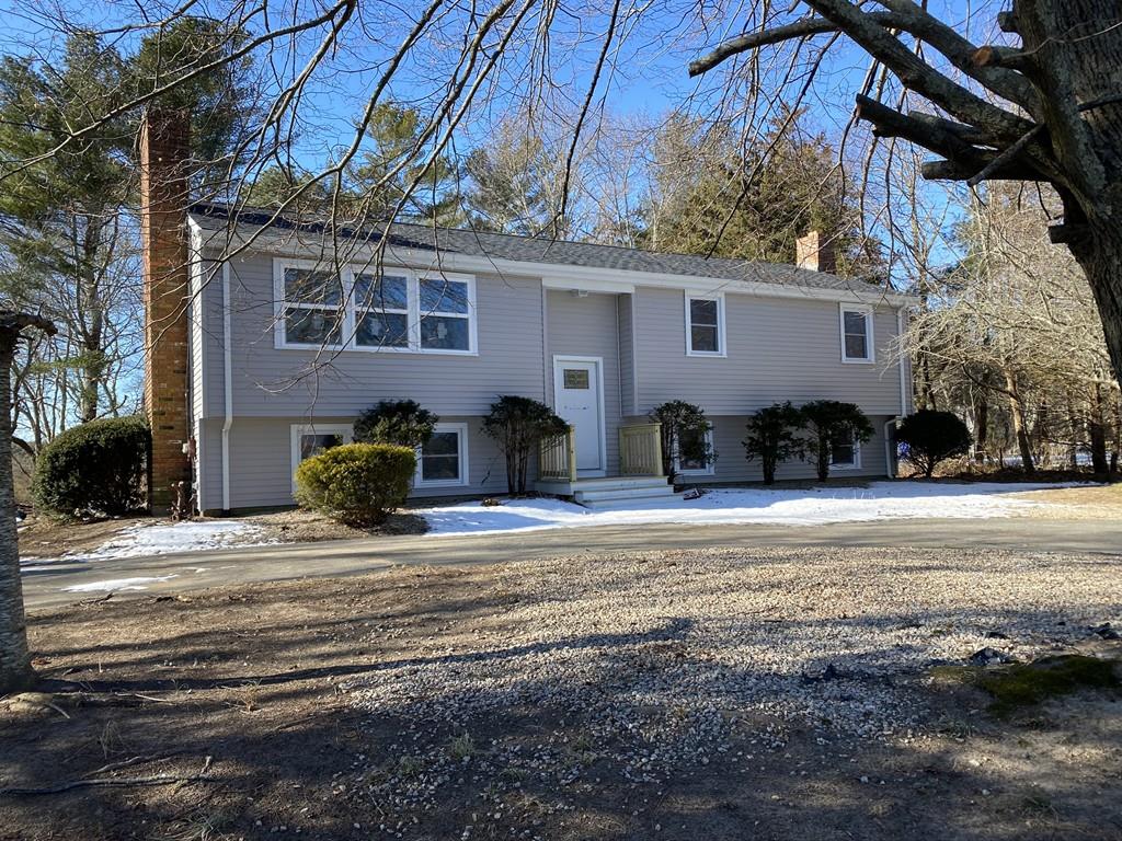 155 Acushnet Road Mattapoisett, MA 02739 - Photo 1 of 14 Gallery Image 1