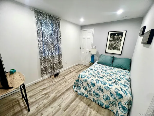 $2,500 | 126 West Main Street, Unit 2, Middletown, NY 10940