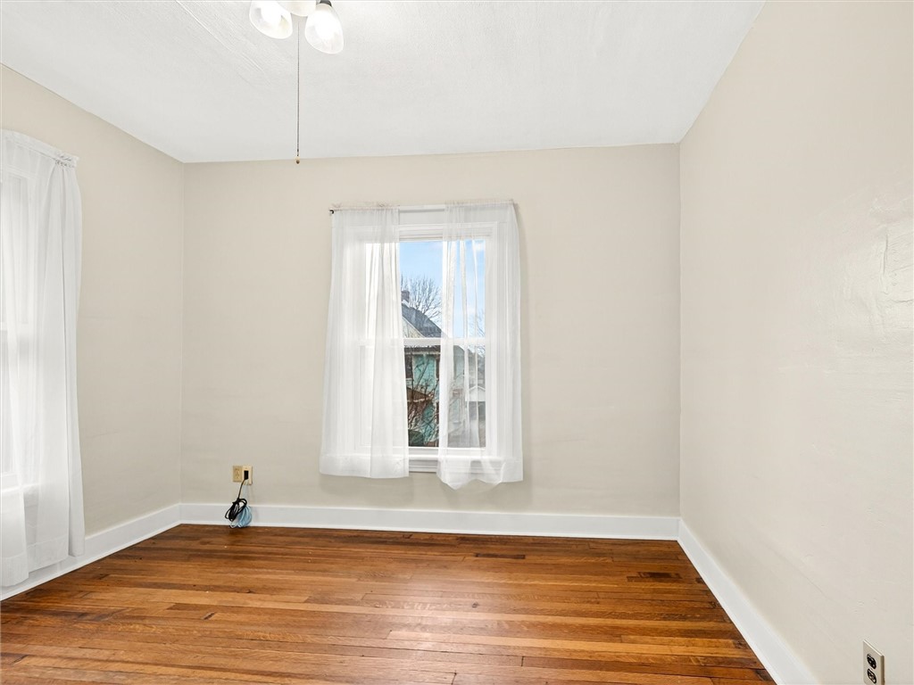 521 Benton Street Rochester, NY 14620 - Photo 24 of 34