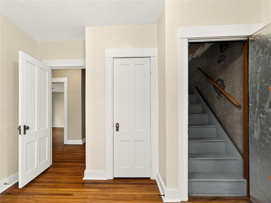 521 Benton Street Rochester, NY 14620 - Photo 26 of 34