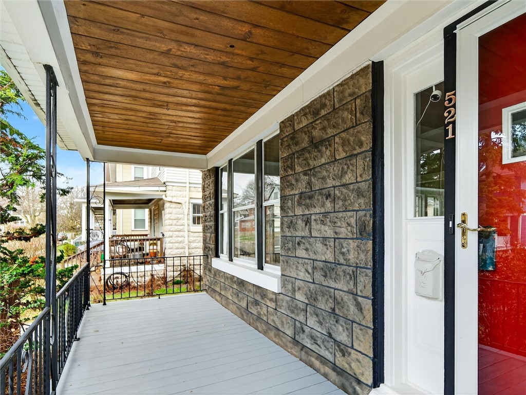 521 Benton Street Rochester, NY 14620 - Photo 4 of 34