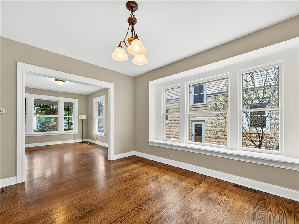 521 Benton Street Rochester, NY 14620 - Photo 9 of 34