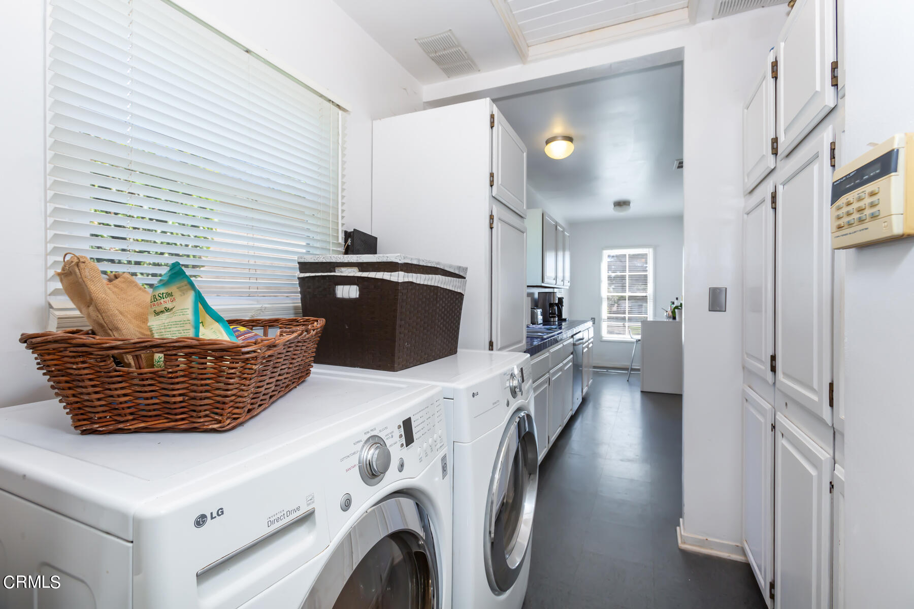 781 Morada Place Altadena, CA 91001 - Photo 30 of 41 a view of that has a washer and dryer