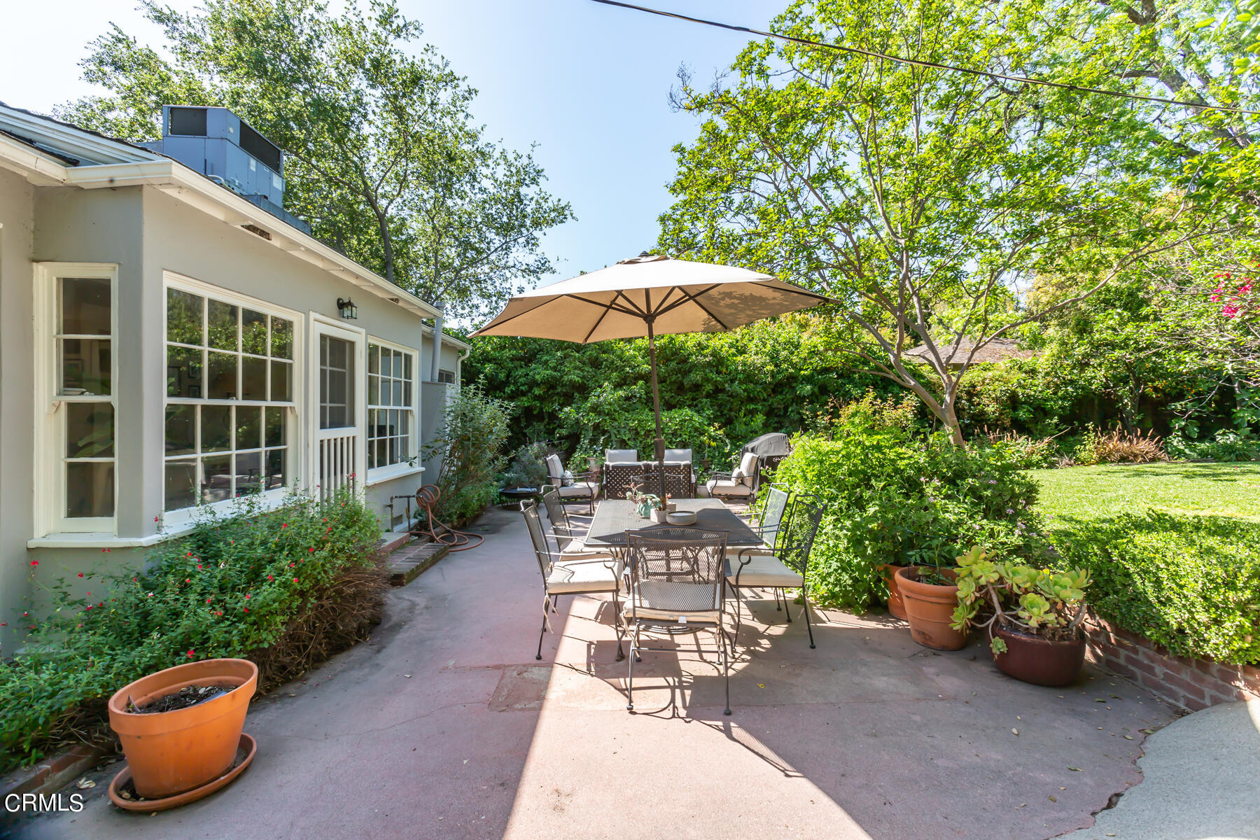 781 Morada Place Altadena, CA 91001 - Photo 34 of 41 a view of a patio with chairs and plants