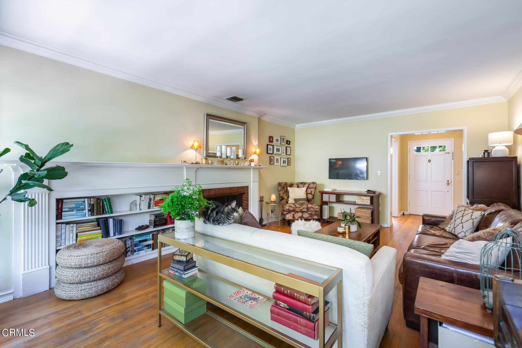 781 Morada Place Altadena, CA 91001 - Photo 7 of 41 a living room with furniture and a potted plant