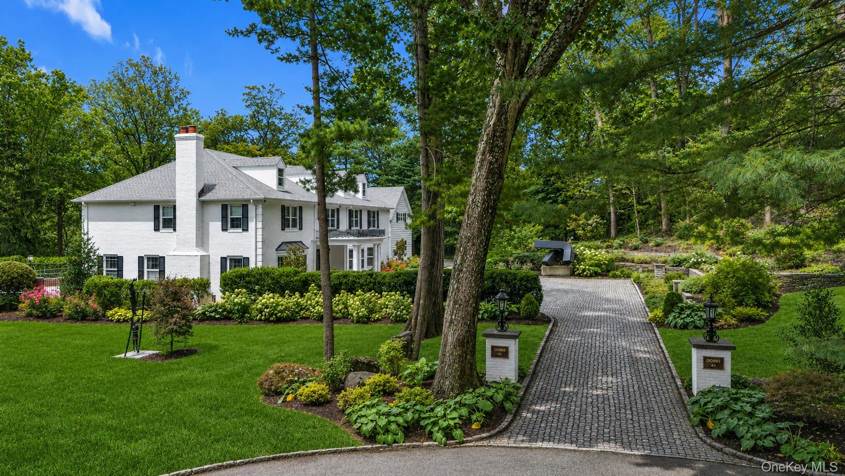 45 SE Road Sands Point, NY 11050 - Photo 1 of 37