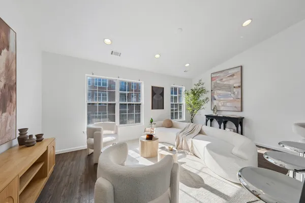 $460,000 | 3 Soho Drive, Unit 108, Jersey City, NJ 07305