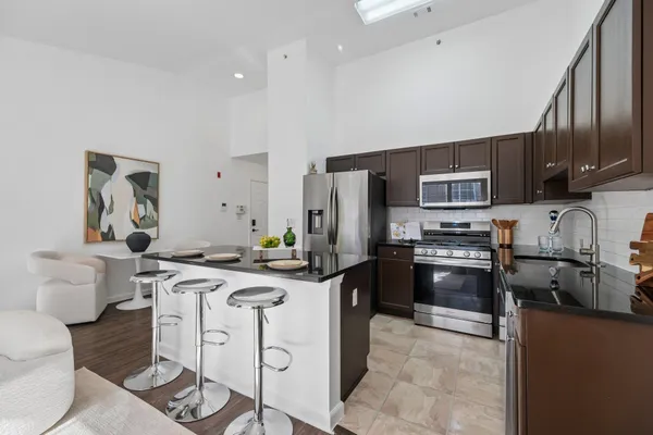 $460,000 | 3 Soho Drive, Unit 108, Jersey City, NJ 07305