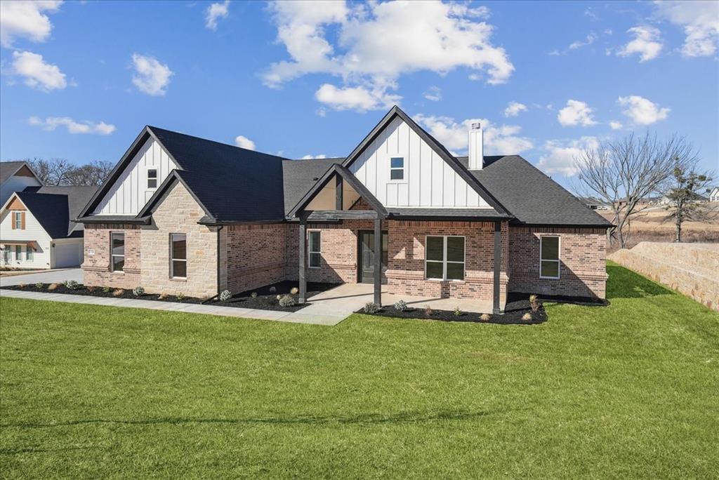 328 Slimp Bluff Azle, TX 76020 - Photo 2 of 39