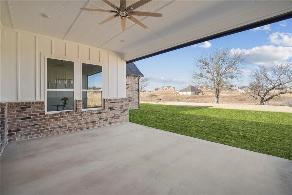 328 Slimp Bluff Azle, TX 76020 - Photo 30 of 39