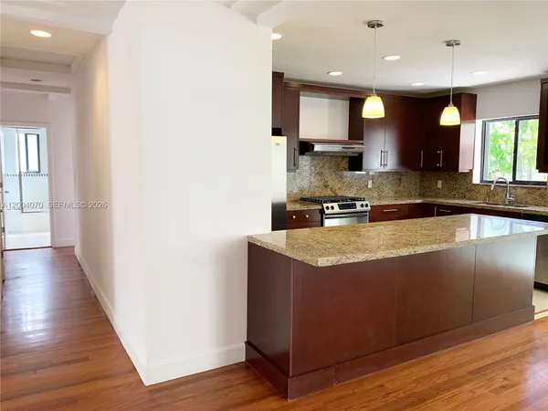 $7,000 | 7750 Noremac Avenue, Miami Beach, FL 33141