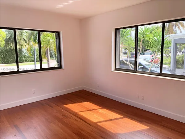 $7,000 | 7750 Noremac Avenue, Miami Beach, FL 33141