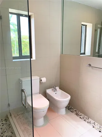 $7,000 | 7750 Noremac Avenue, Miami Beach, FL 33141