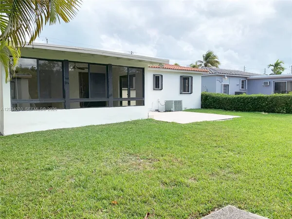 $7,000 | 7750 Noremac Avenue, Miami Beach, FL 33141