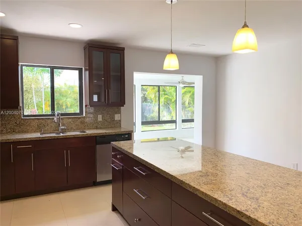 $7,000 | 7750 Noremac Avenue, Miami Beach, FL 33141