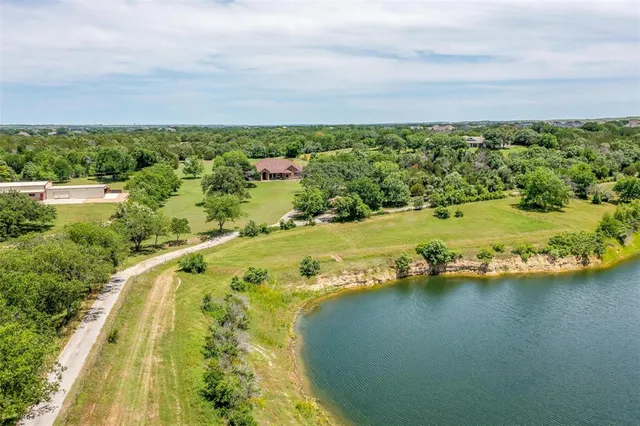 $749,500 | 1701 Lakefront Drive, Aledo, TX 76008
