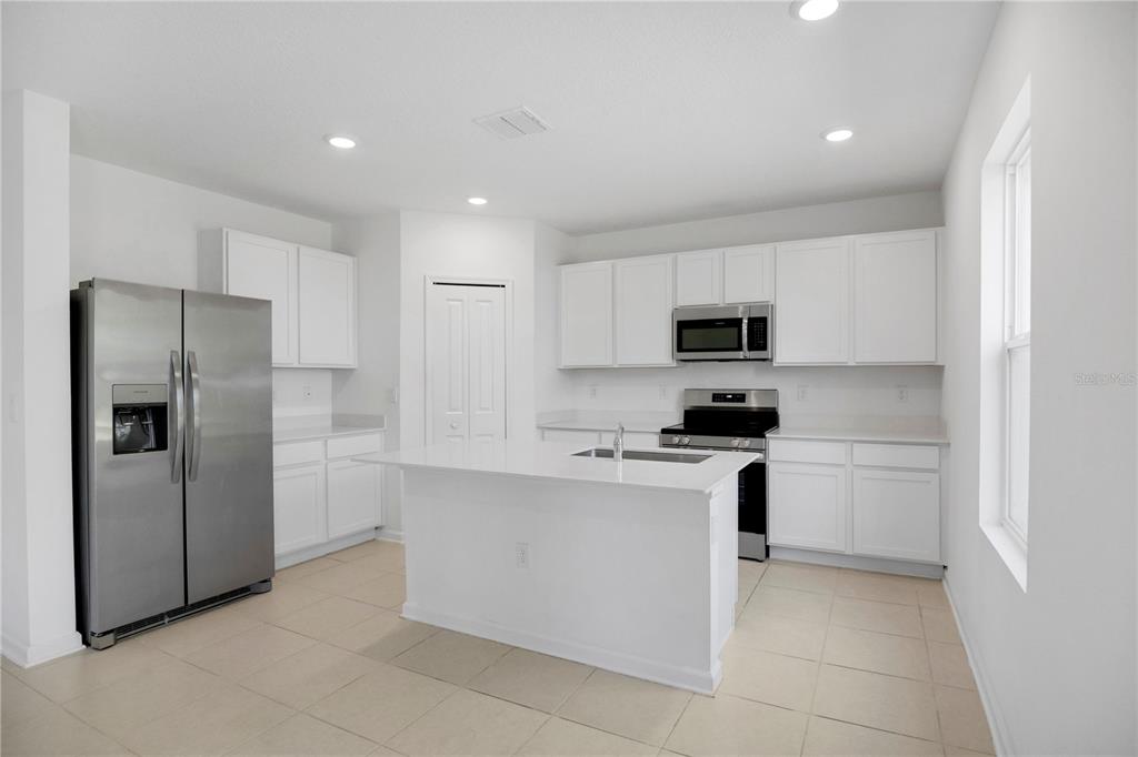 1386 Inkberry Circle DeLand, FL 32720 - Photo 3 of 27 Gallery Image 3