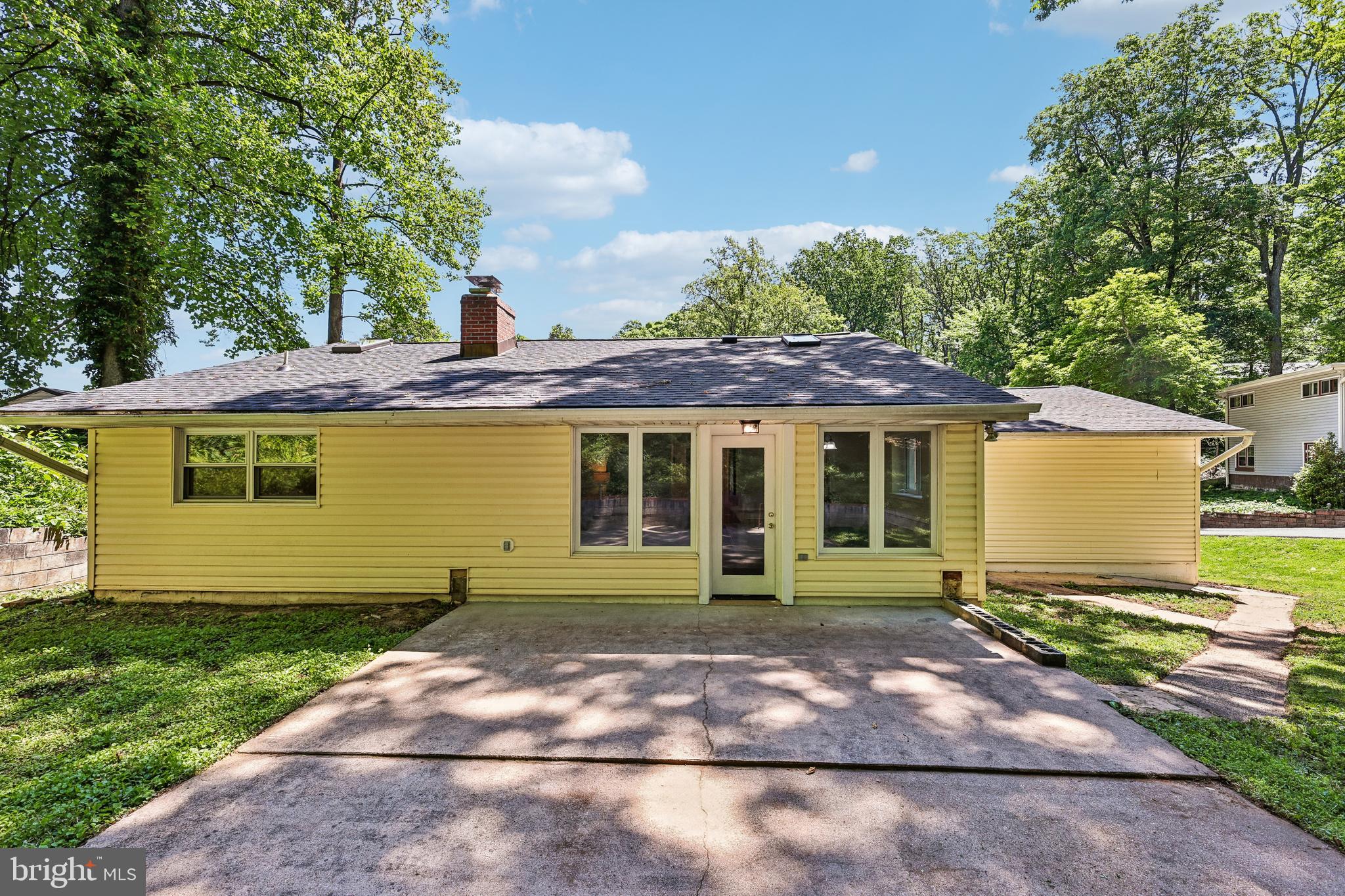 18328 Sharon Road Triangle, VA 22172 - Photo 44 of 61