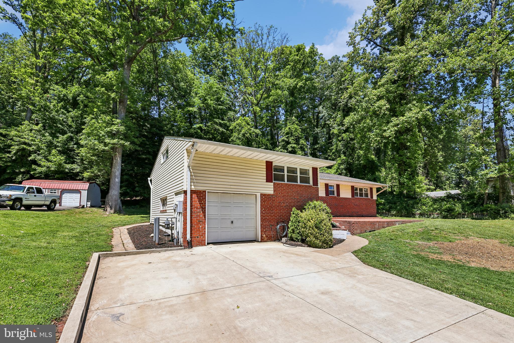18328 Sharon Road Triangle, VA 22172 - Photo 47 of 61