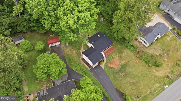 $525,000 | 18328 Sharon Road, Triangle, VA 22172