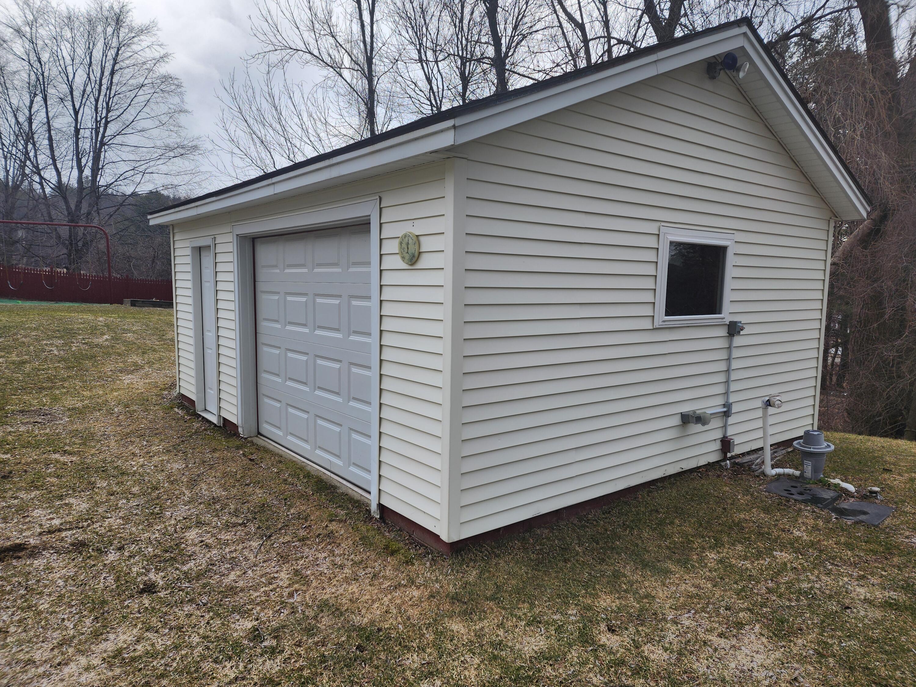 5 Hillsdale Road Jay, ME 04239 - Photo 6 of 59 Additional 1-car garage.