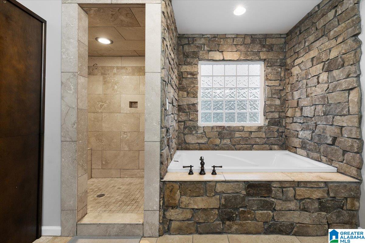 239 Gilliland Road Oneonta, AL 35121 - Photo 9 of 50 Gallery Image 9