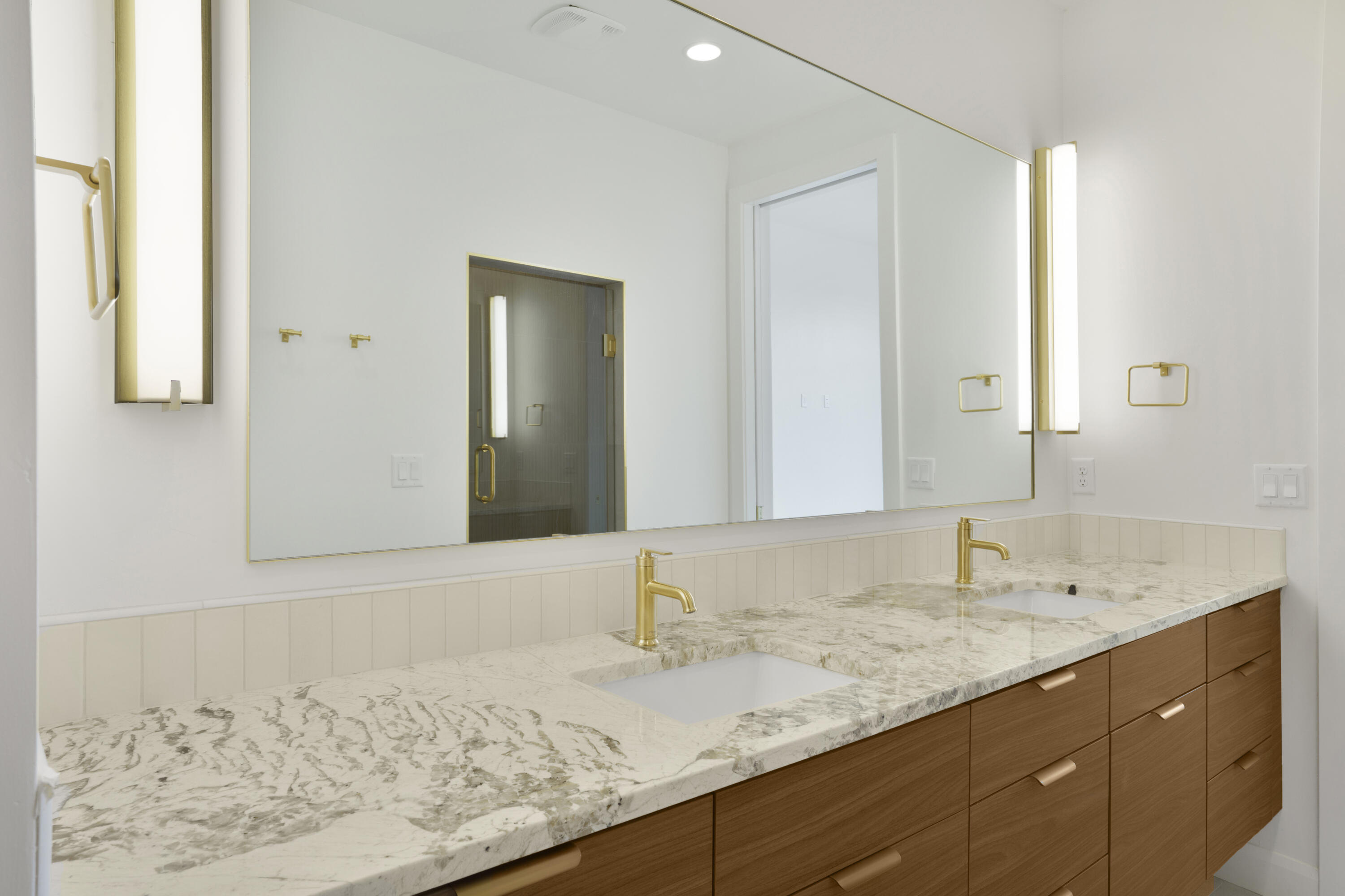 990 Manen Street Washington, UT 84780 - Photo 21 of 38 DSC01493