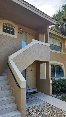 a house view with a outdoor space