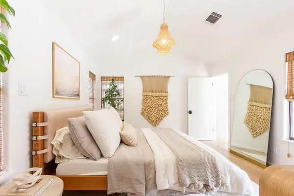 $12,000 | 1709 Alta Vista Avenue, Austin, TX 78704