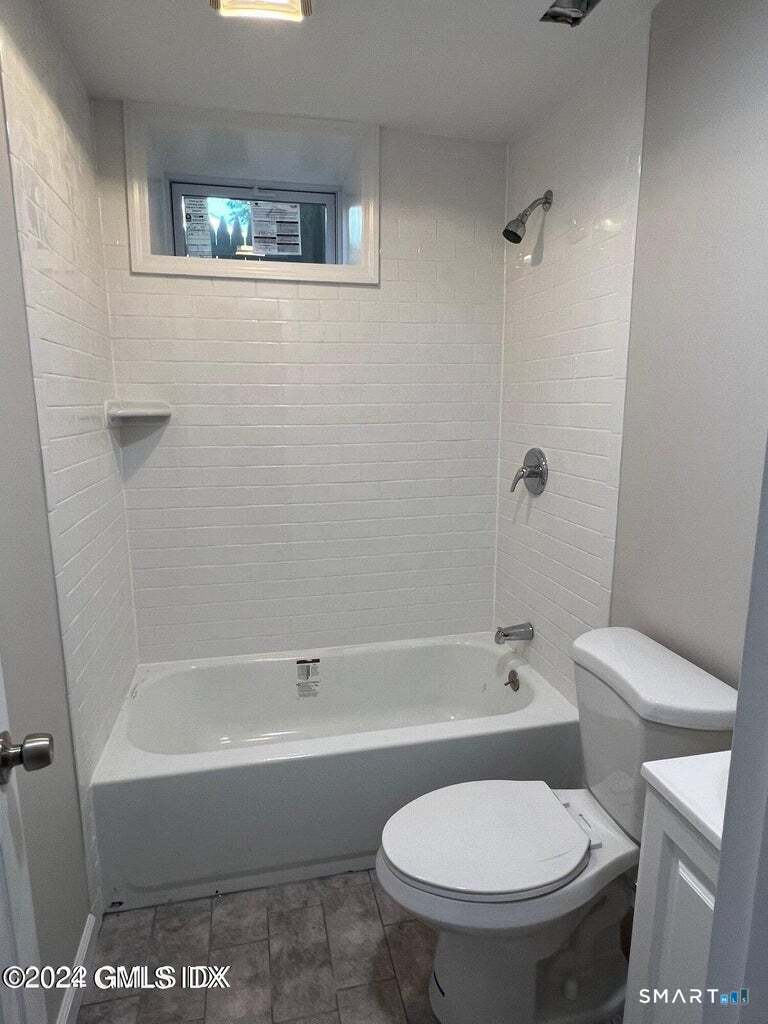 53 Richland Road Greenwich, CT 06830 - Photo 10 of 11