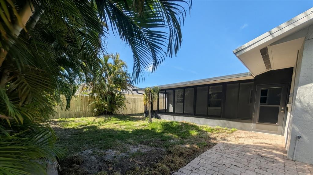 4723 114th Street North Madeira Beach, FL 33708 - Photo 34 of 38