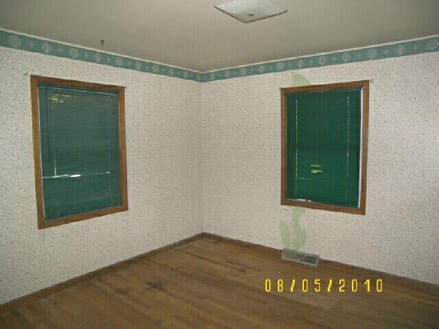 1427 Wooster Road, Unit EAST Winona Lake, IN 46590 - Photo 13 of 25 Gallery Image 13