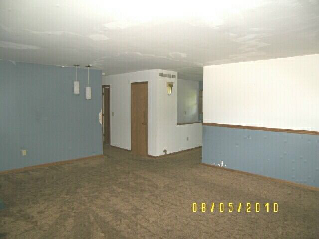 1427 Wooster Road, Unit EAST Winona Lake, IN 46590 - Photo 5 of 25 Gallery Image 5