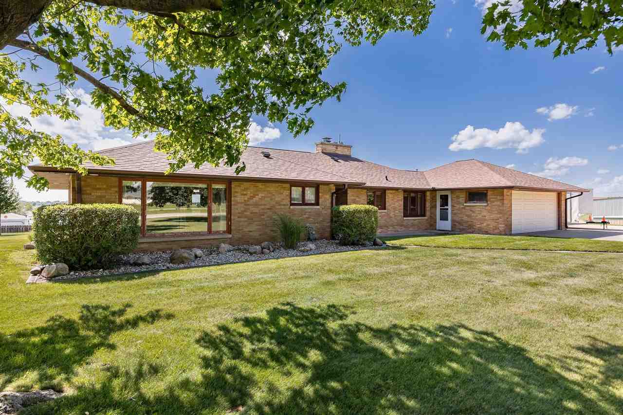 1645 Red Fox Way Marion, IA 52302 - Photo 2 of 51 Gallery Image 2