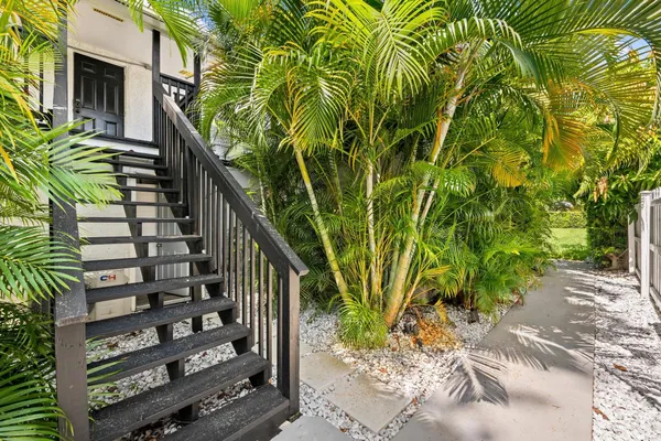 $1,200,000 | 311 Southeast 3rd Avenue, Delray Beach, FL 33483