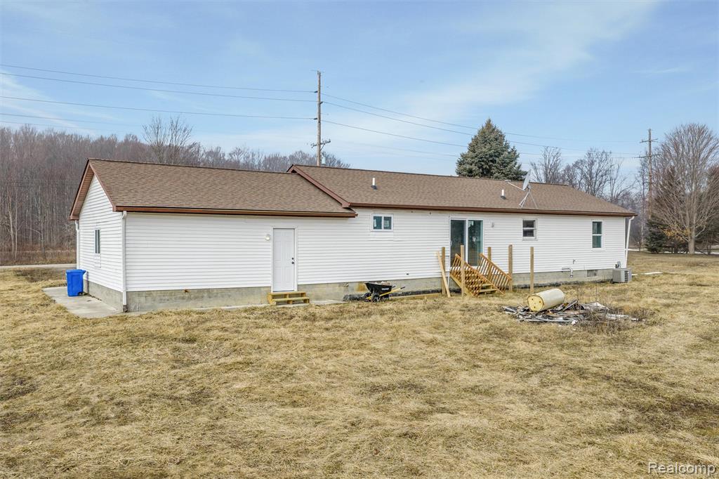 2460 Stapleton Road Goodells, MI 48027 - Photo 37 of 40