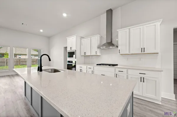 $448,900 | 22366 Highway 16, Denham Springs, LA 70726