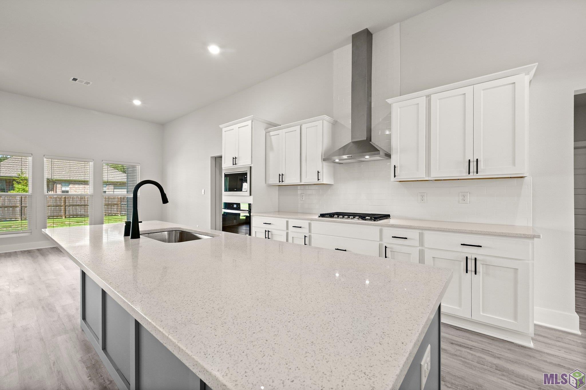 22366 Highway 16 Denham Springs, LA 70726 - Photo 8 of 20