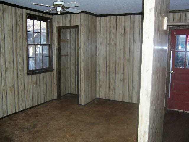 1039 Smyzer Townville, SC 29689 - Photo 5 of 8 Gallery Image 5