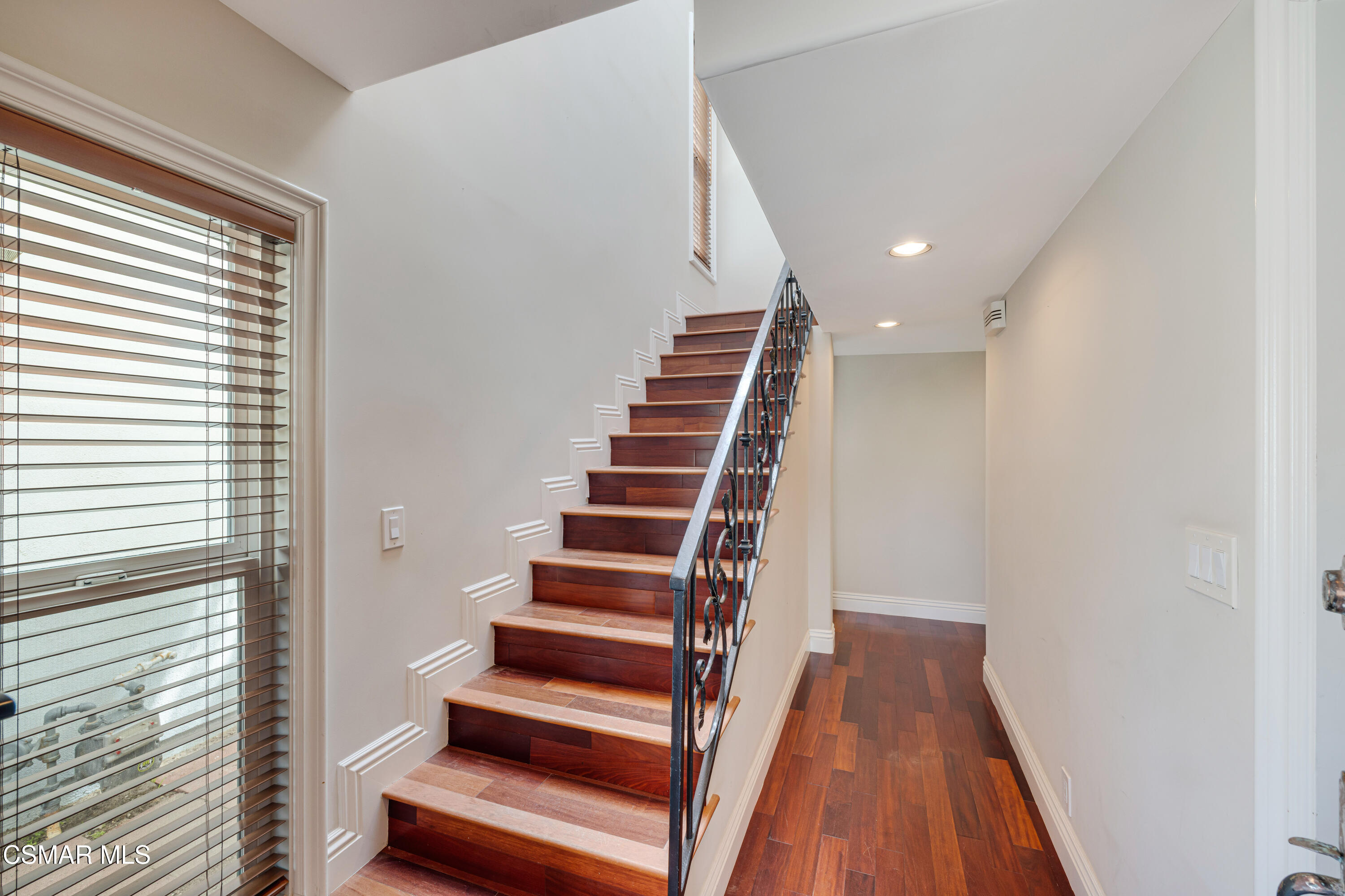 108 Pasadena Avenue Oxnard, CA 93035 - Photo 15 of 29 a view of entryway with wooden floor