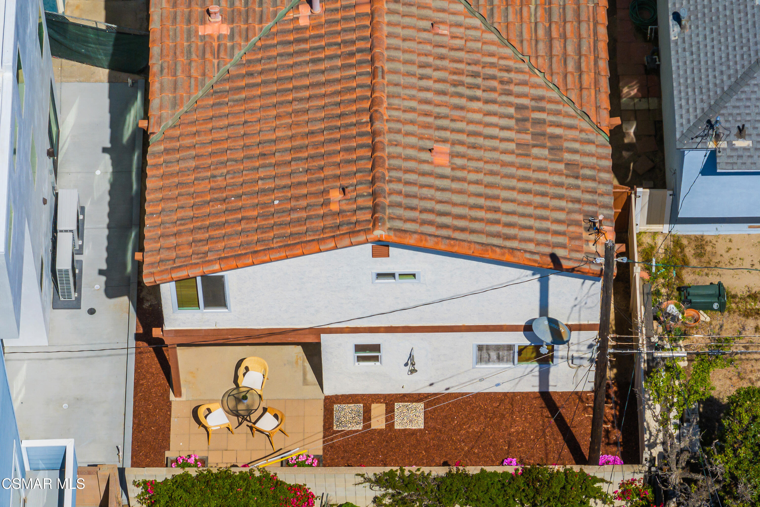 108 Pasadena Avenue Oxnard, CA 93035 - Photo 25 of 29 a view of a street with stairs
