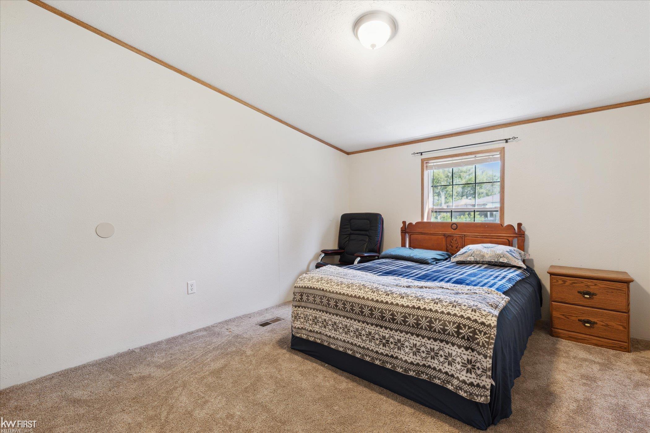 5395 North Genesee Road Flint, MI 48506 - Photo 25 of 52 50174512-77cade8a-a833-4ad7-a285-7798f89e61ea.JPG