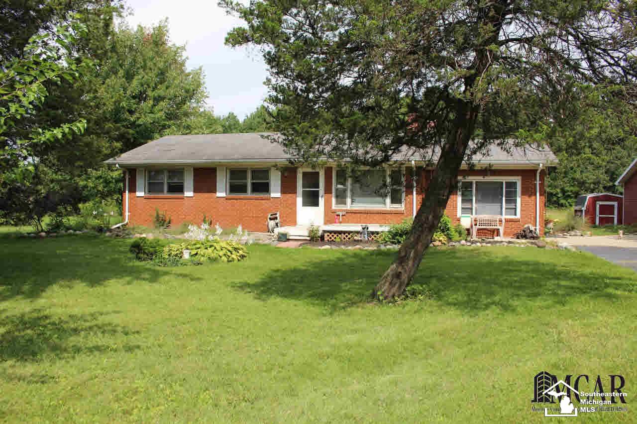 16448 Todd Road Petersburg, MI 49270 - Photo 3 of 21 21210524-2.JPG