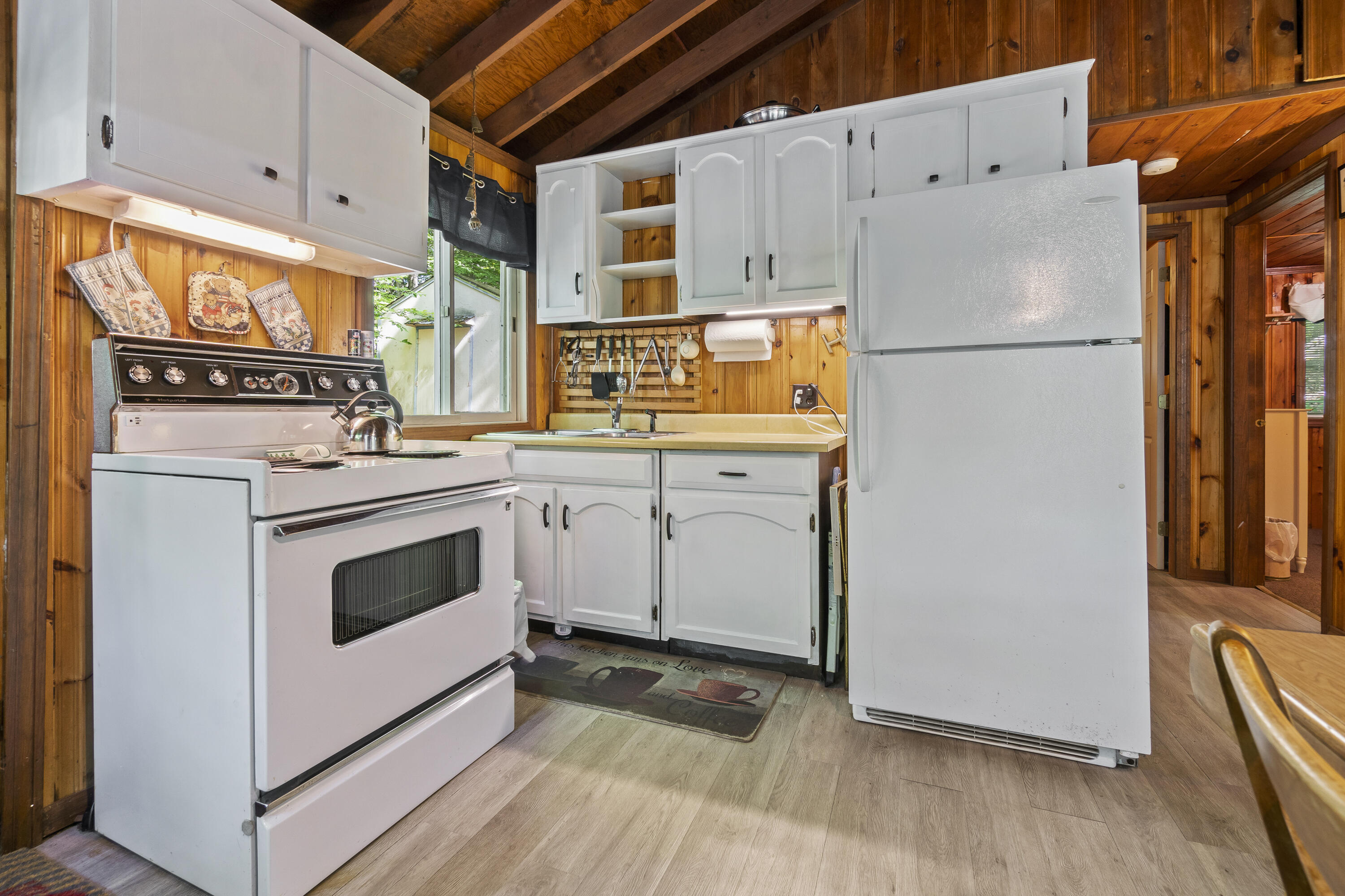 78 Sunset Road Standish, ME 04084 - Photo 10 of 47 899 Sunset Road_108