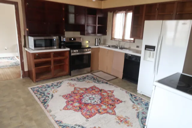 $289,900 | 226 Pond Road, Manchester, ME 04351