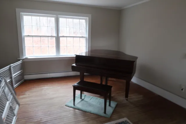 $289,900 | 226 Pond Road, Manchester, ME 04351