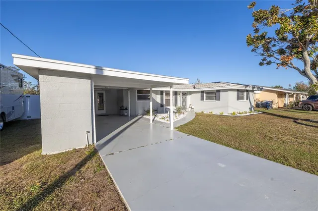 $430,000 | 811 Camellia Avenue, Ellenton, FL 34222
