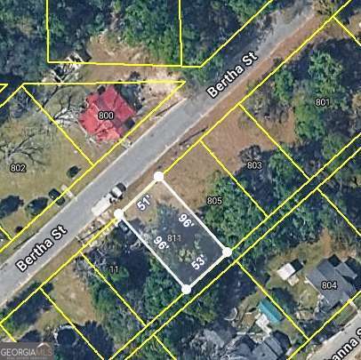 807 Bertha Street Waycross, GA 31503 - Photo 1 of 1 a view of a tennis court